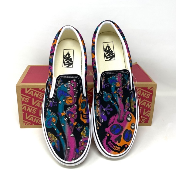 VANS Classic Slip On Low Top Black Multi Canvas Women Sneakers Size VN0A7Q5D0ZB - Picture 5 of 12